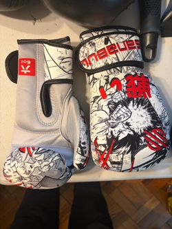 Youth boxing gloves
