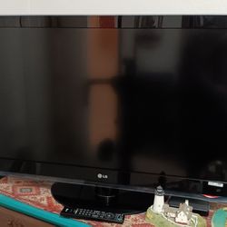 LG 42" TV