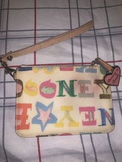 Dooney & Bourke wristlet