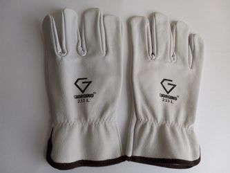New Never Worn Cow Driver Gloves #233L