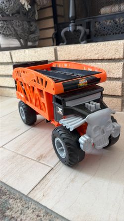 Hot Wheels Monster Mover Transporter BONE SHAKER Truck Center Jam ,Great Shape!