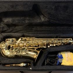 Legacy AS750 Student / Intermediate Alto Saxophone with Case,  Accessories