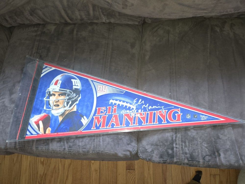 Autographed ELI MANNING PENNANT