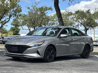 2022 Hyundai Elantra