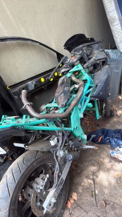 Motorcycle frame with real good tires