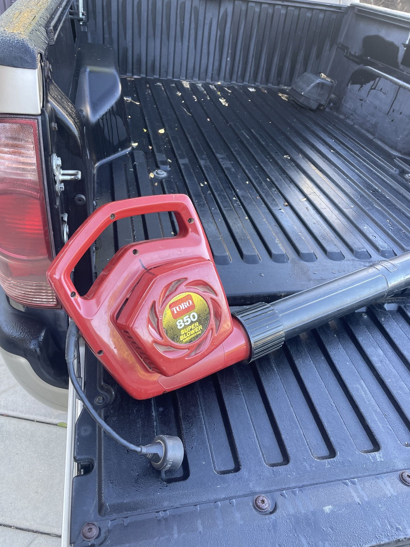 Toro electric leaf blower