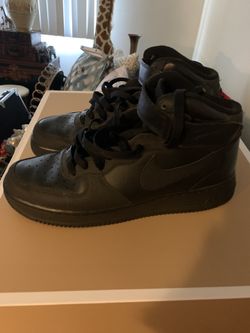 AF1’s Nike Men’s Sz 9. Black 