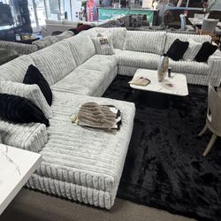 Fabulous Sectional! Easy Financing! ❤️✅💕