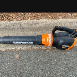 CORDLESS LEAF BLOWER