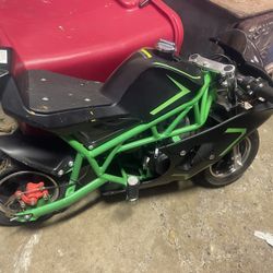 Brand New Motor Runs Great First Pull Just Needs Back Tire Replaced