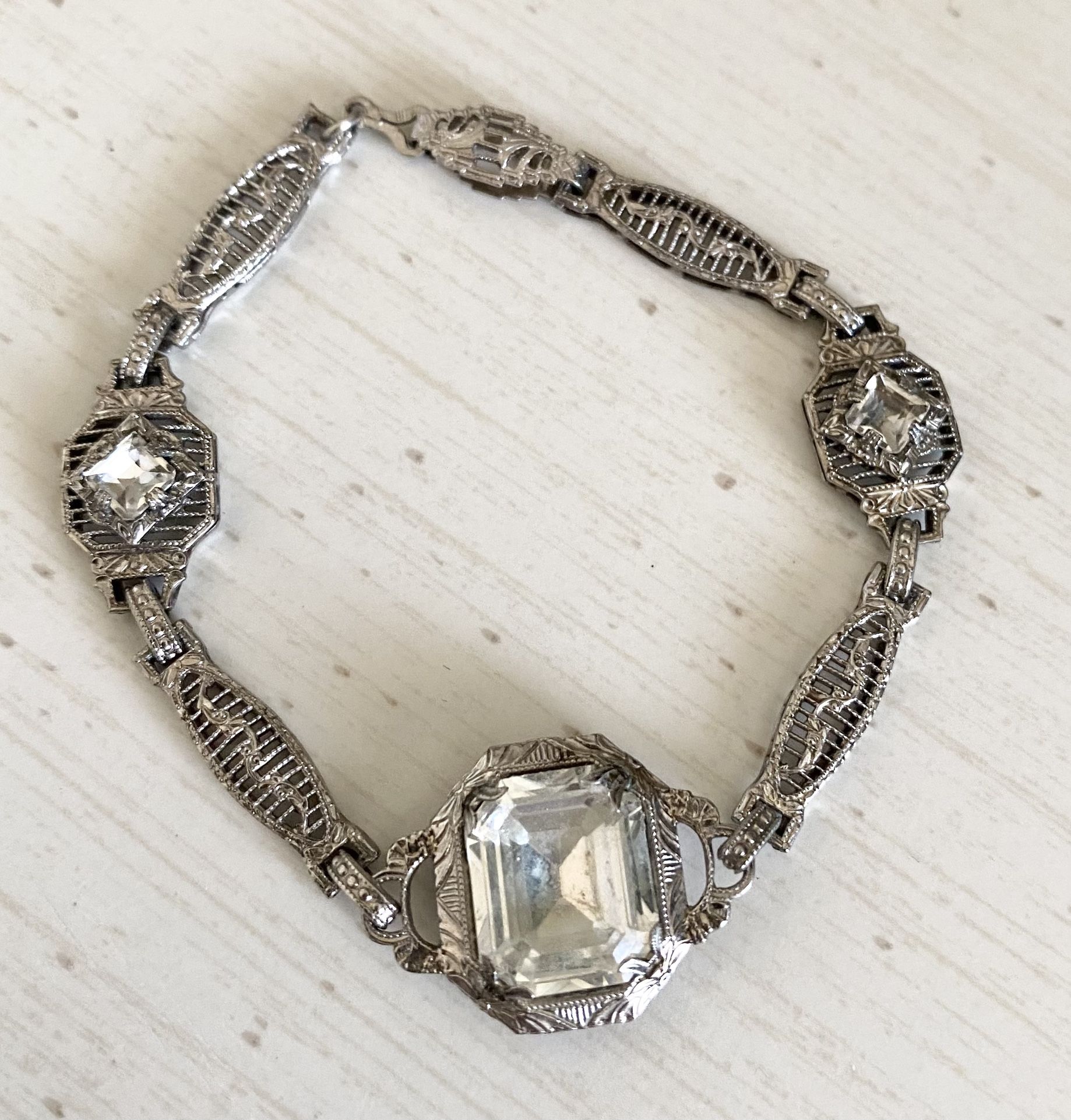 🌿Gorgeous antique 1920’s JHP signed rhodium plated delicate bracelet