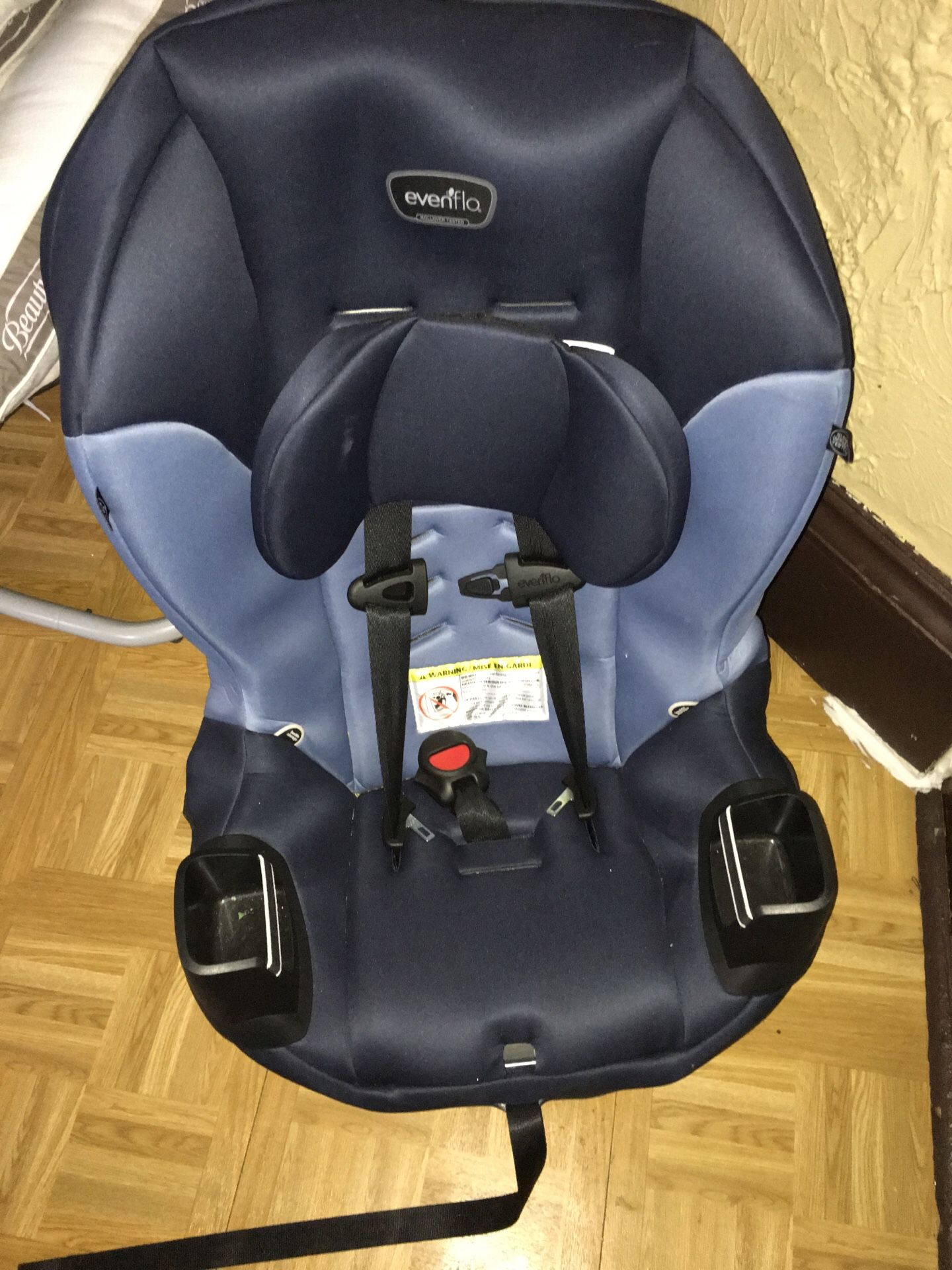 EvenFlo car seat