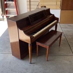 Gulbransen Upright Vintage Piano