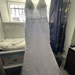 Size L Wedding Dress, NEW 