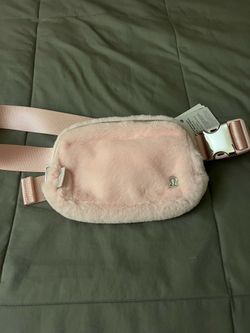 Lululemon bag