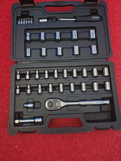 Stanley 40-Piece Mechanics Tool Set with Case (STMT71648) - Complete