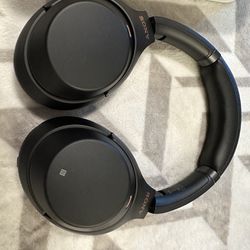 Sony 1000MX3 Noise Canceling Headphones 