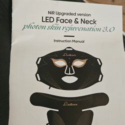 Red Light Therapy Face Mask
