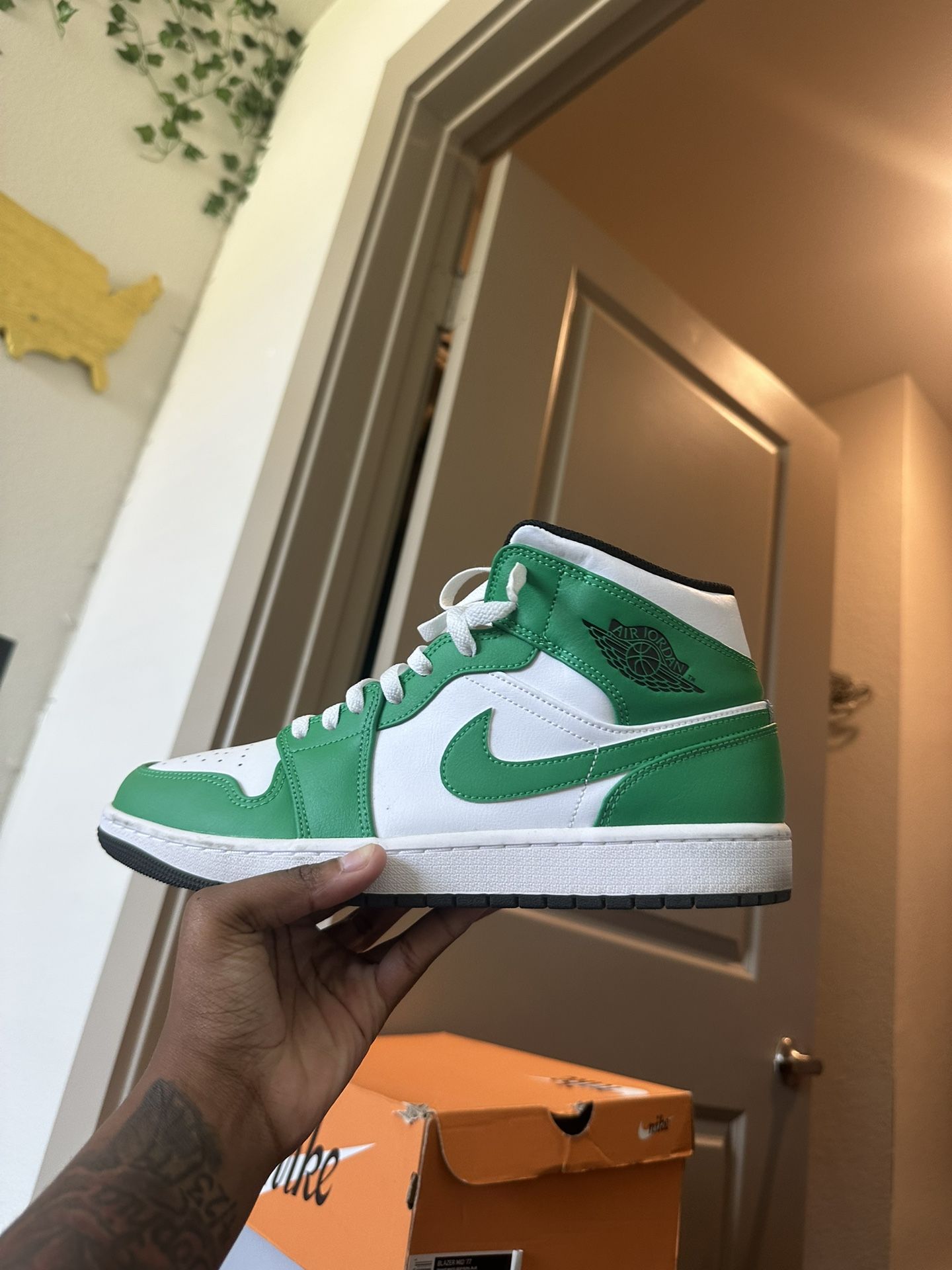 8 Pair Of Men Shoes 10.5