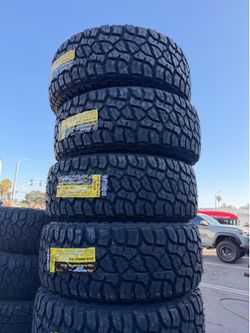 🚘🚨vendo set de llantas Lt 35x12.50 20 heaway tires R/T
