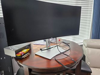 Dell UltraSharp 34 Curved USB-C Hub Monitor - U3421WE