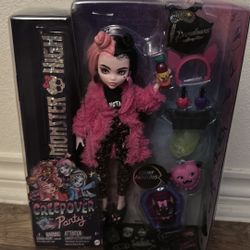 G3 creepover Draculora doll NEW