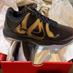 Brand New Kobe’s Men’s Size 9