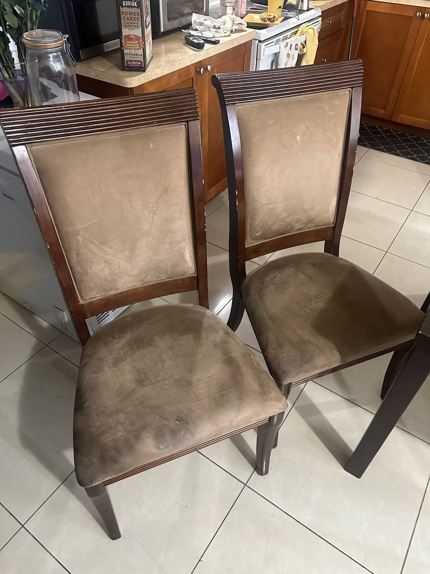 Dining 3 Way Extendable Table And Chairs for Sale in Miami, FL OfferUp