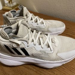 Adidas Dame 8 Admit One Men’s Size 7