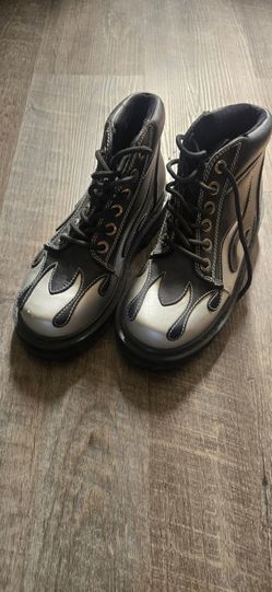Vintage Y2K Tribal Silver flame Sha Sha boots