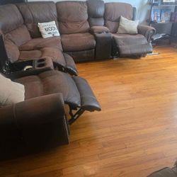 Sectional. in ok condition 