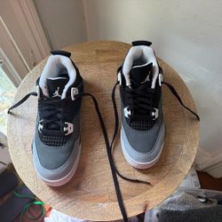 Air Jordan 4 Retro Sneakers Black Grey