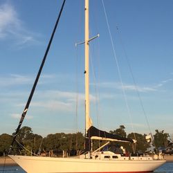 52 Columbia Aft Cabin Diesel GPS Ais Radar 