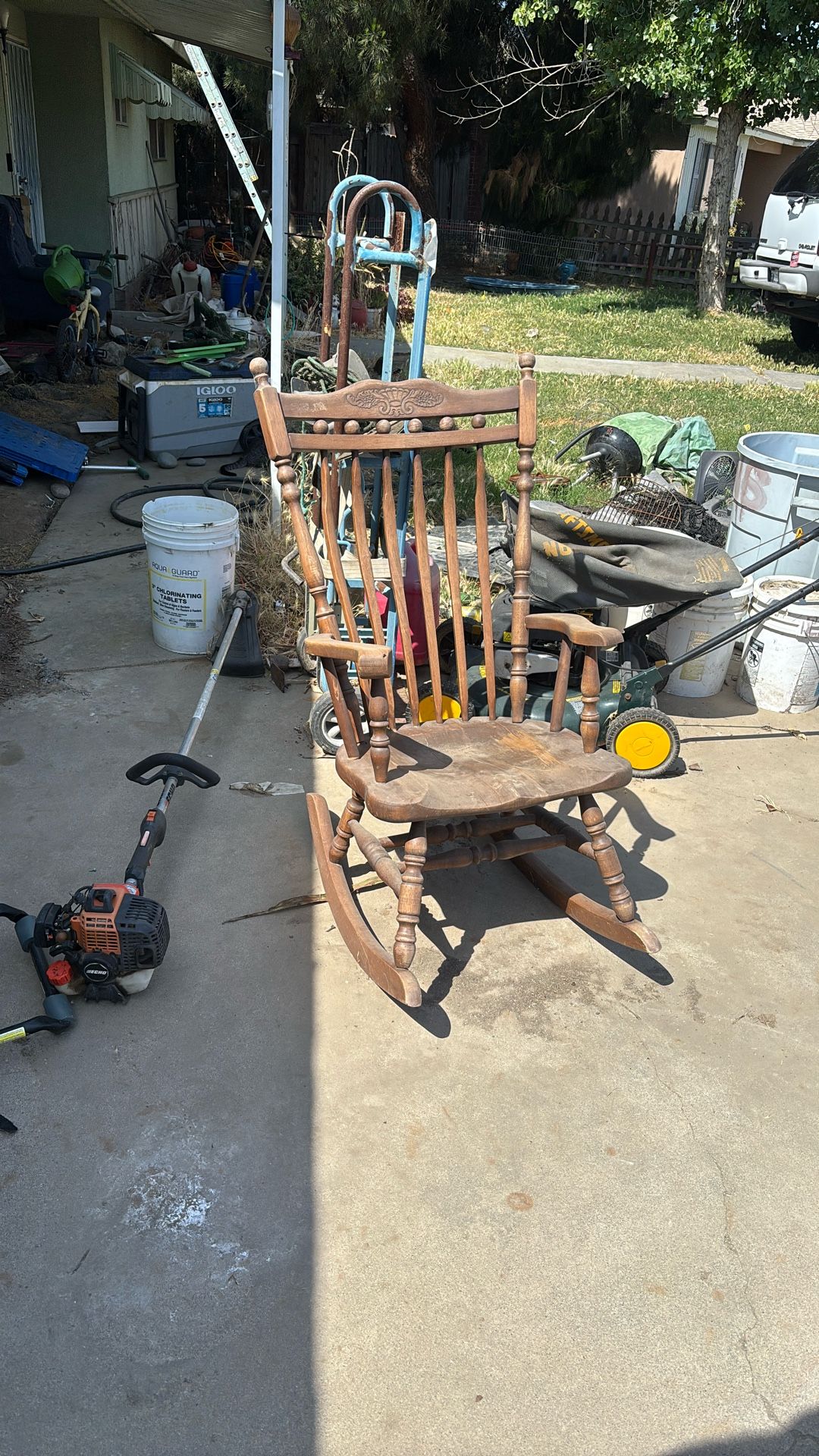 Heavy duty rocking chair