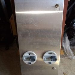 Tampon Vendor Box With Keys 