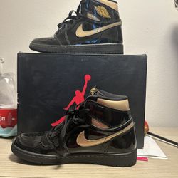 Jordan 1 Black And Gold 