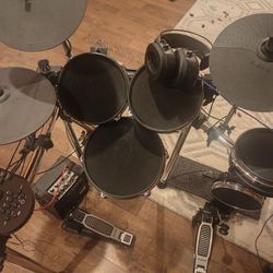 Alesis Surge Electric Drum Set With Headphones And Amp