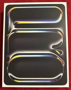 Apple iPad Pro M5 13 inch 7th Gen 2025 WiFi + Cellular Sealed Box