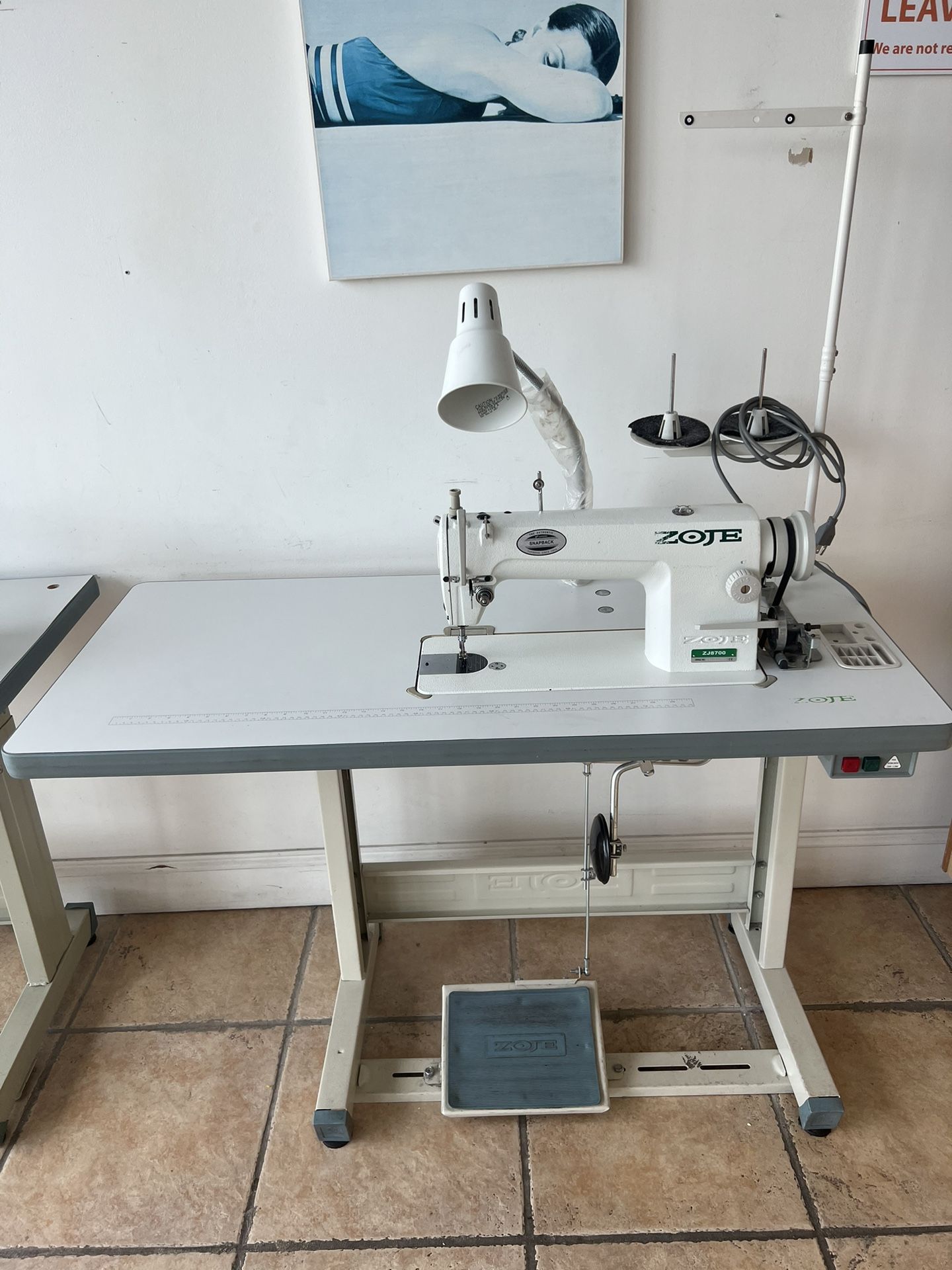 Zoje Industrial Sewing Machine $500 Great Condition