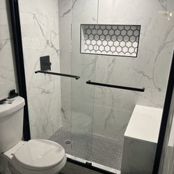 Full Brand New Bathroom 