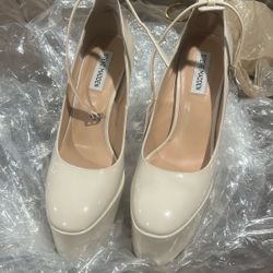 Steve Madden Beige 