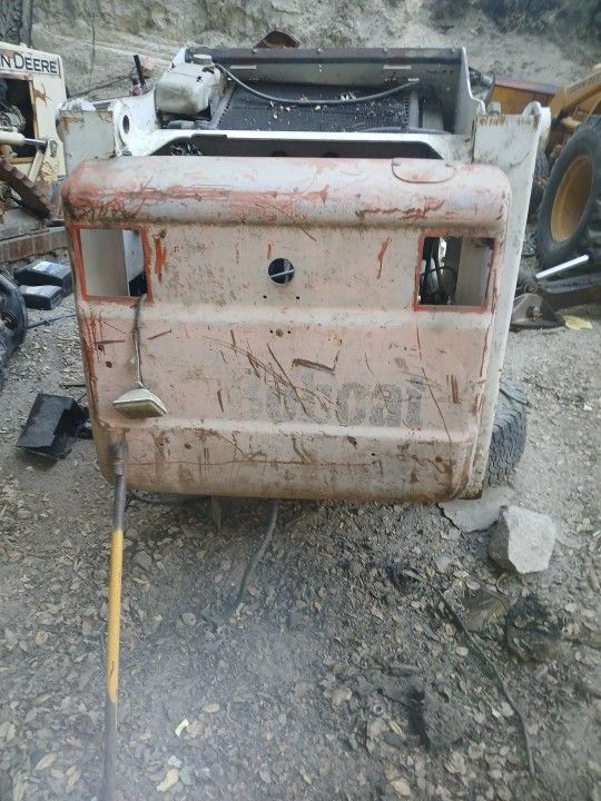 Bobcat Tailgate