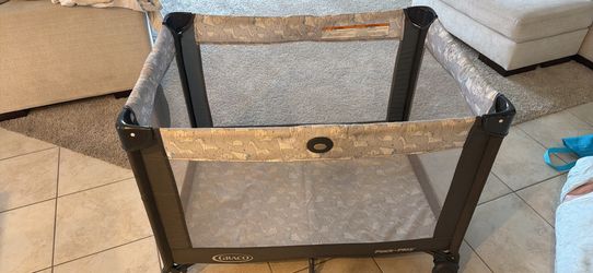 Graco playpen