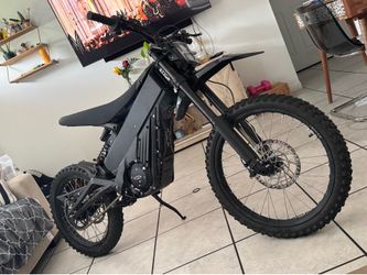 talaria x3  352 miles on it  paper work and all