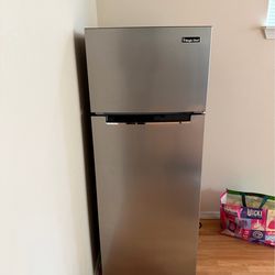 Medium sized fridge