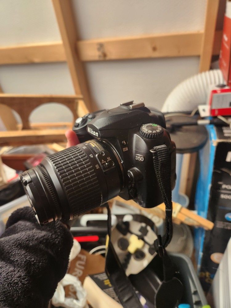 Nixon Camera