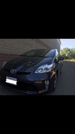 2013 Toyota Prius. Fully Loaded.