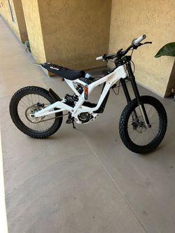 Surron Electric Dirt Bike White Off-Road Motorbike