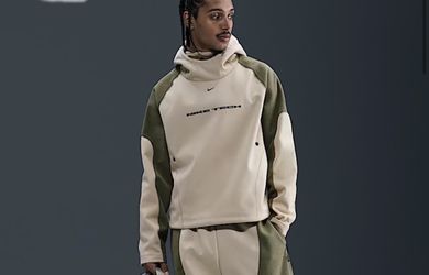 Nike Tech Boreas Oversized Hoodie IB3363-229 Size medium Large