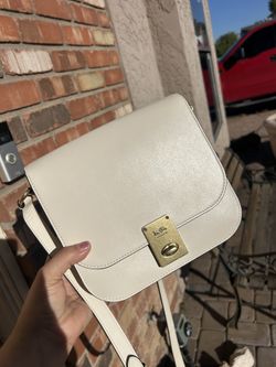 Authentic Coach Turnlock Leather Crossbody 